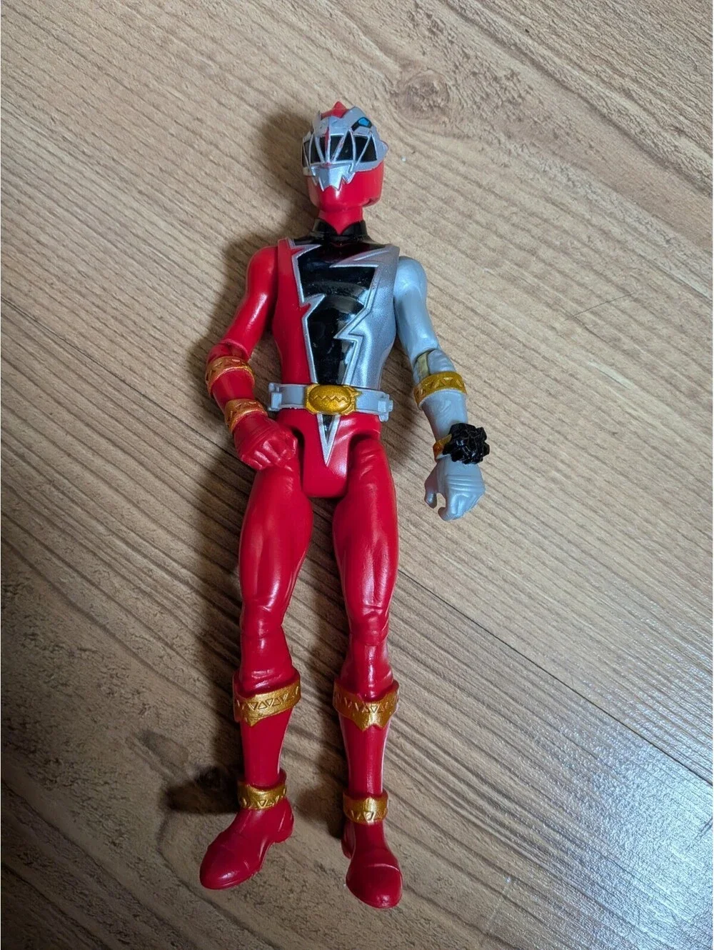Power Rangers Figurines Set Of 5 With Accessories